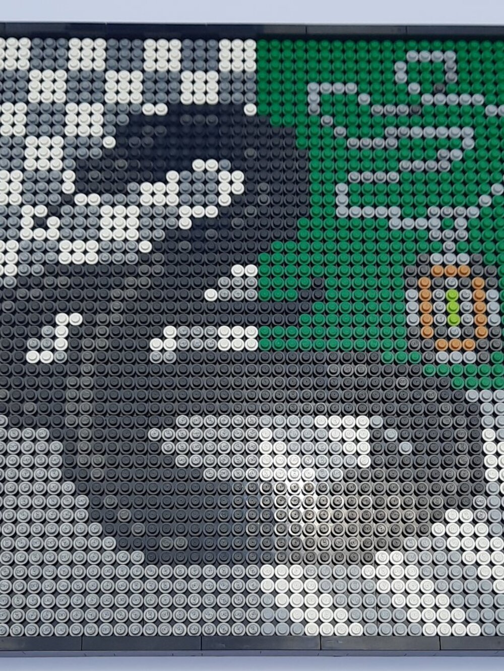 LEGO Art Harry Potter Hogwarts Crests 31201 Slytherin Built Complete Display